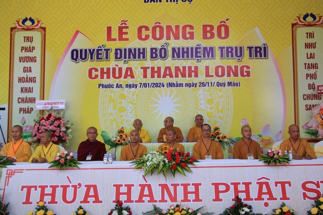 Chư tôn đức chứng minh buổi lễ