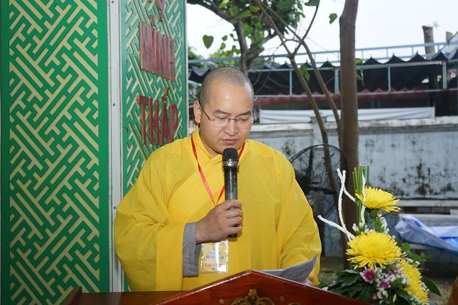 Đại đức Thích Hải Trí báo cáo hoạt động Phật sự năm 2023