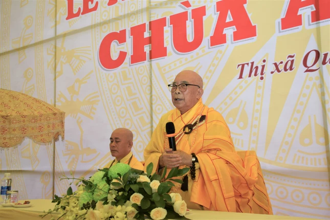 Hòa thượng Thích Thiện Tấn ban đạo từ