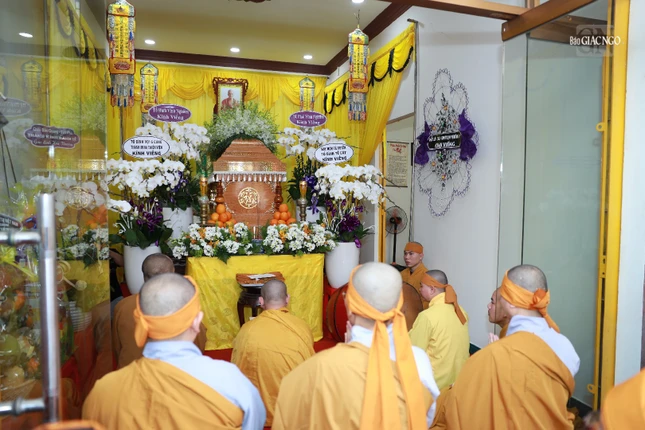 Kim quan Trưởng lão Hòa thượng Thích Thanh Vân được tôn trí tại Pháp Hoa thiền viện