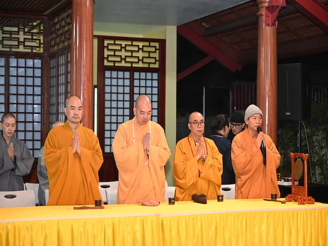 Niệm Phật cầu gia hộ Niệm Phật cầu gia hộ