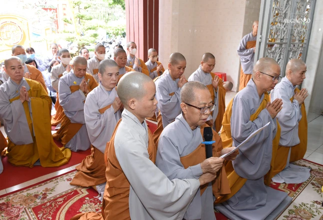 Ni sư Thích nữ Như Tịnh dâng lời tưởng niệm ân sư Ni sư Thích nữ Như Tịnh dâng lời tưởng niệm ân sư