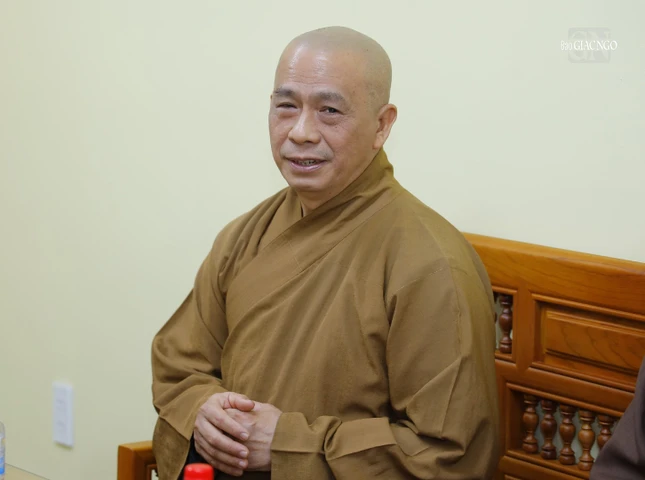 Thượng tọa Thích Tâm Chơn phát biểu tri ân