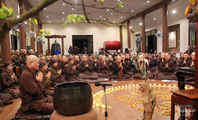 Lễ tưởng niệm Thiền sư Thích Nhất Hạnh vào tối ngày 28-1 (18-12-Quý Mão)