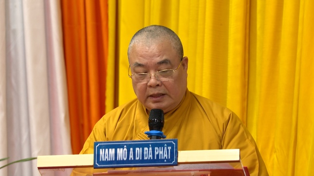 Trưởng lão Hòa thượng Thích Thanh Nhiễu phát biểu khai mạc