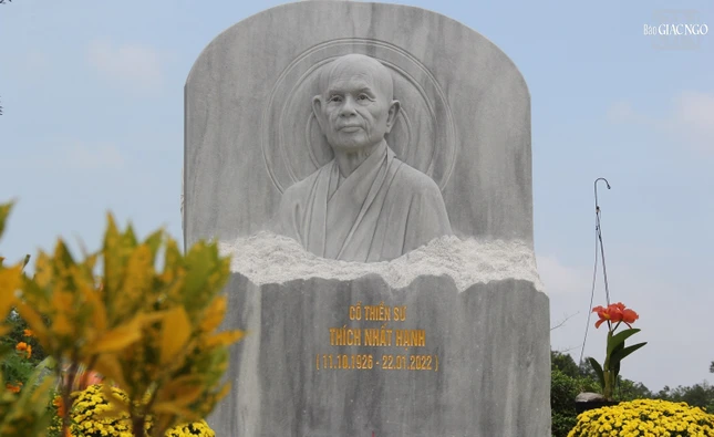 Chân dung Thiền sư Thích Nhất Hạnh