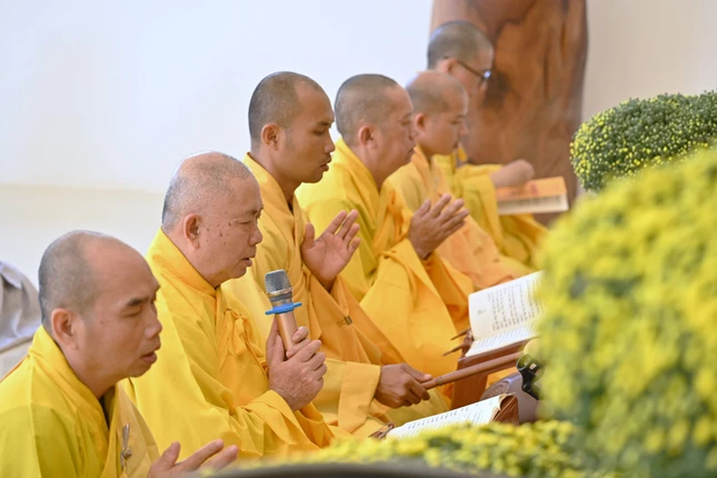 Đồng tụng kinh Dược Sư