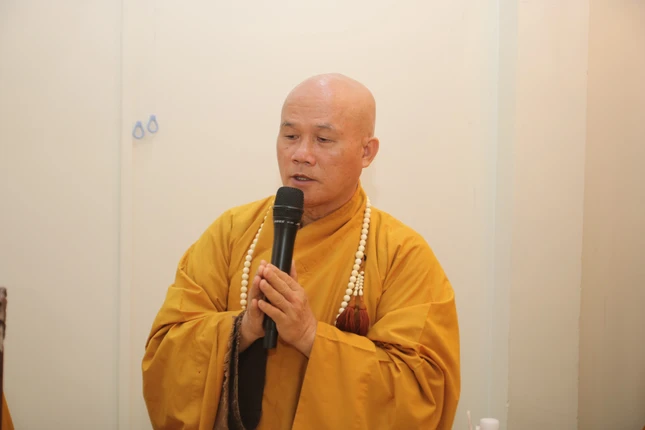 Thượng tọa Thích Giác Dũng ban đạo từ Thượng tọa Thích Giác Dũng ban đạo từ