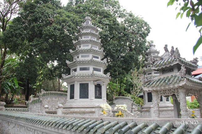 Bảo tháp Đại lão Hòa thượng Thích Tịnh Khiết trong khuôn viên tổ đình Tường Vân, cố đô Huế