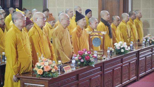 Chư tôn đức chứng minh buổi lễ