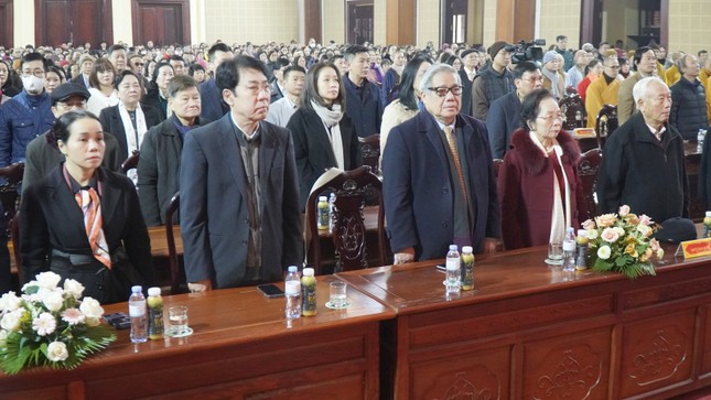 Nguyên Chủ tịch Quốc hội Nguyễn Văn An và các đại biểu tham dự