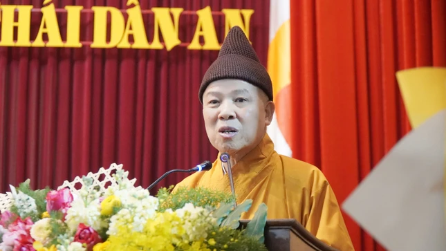 Hòa thượng Thích Thanh Quyết phát biểu chào mừng