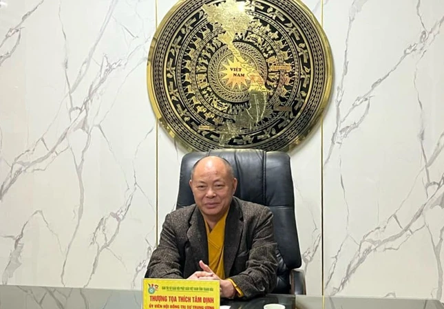 Thượng tọa Thích Tâm Định phát biểu đúc kết phiên họp Thượng tọa Thích Tâm Định phát biểu đúc kết phiên họp