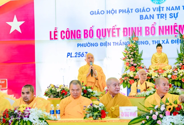 Hòa thượng Thích Đồng Nguyện ban đạo từ