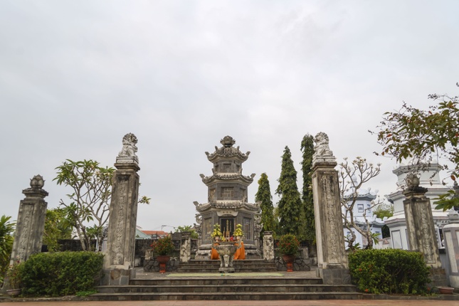 Bảo tháp Hòa thượng Thích Hạnh Thiền