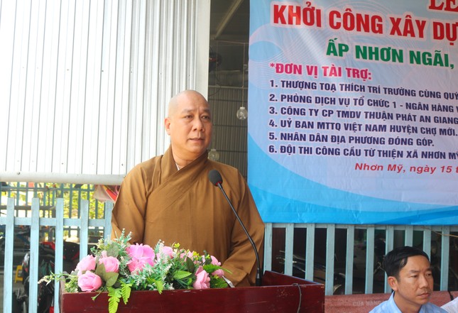 Thượng tọa Thích Trí Trường phát biểu