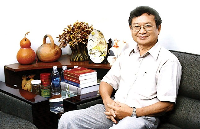 Bác sĩ Đỗ Hồng Ngọc