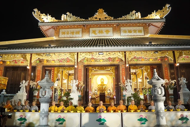 Chư tôn đức chứng minh lễ khai mạc