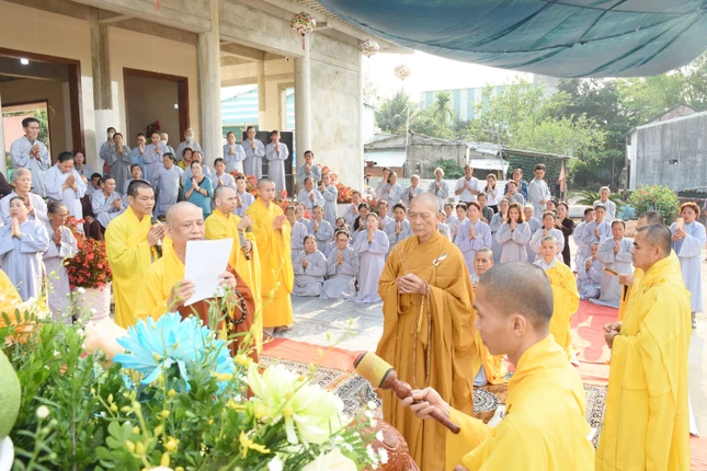 Khóa lễ cầu nguyện, an vị tôn tượng Bồ-tát Quán Thế Âm