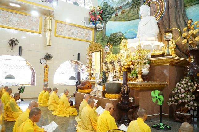 Khóa lễ tụng kinh Phổ môn