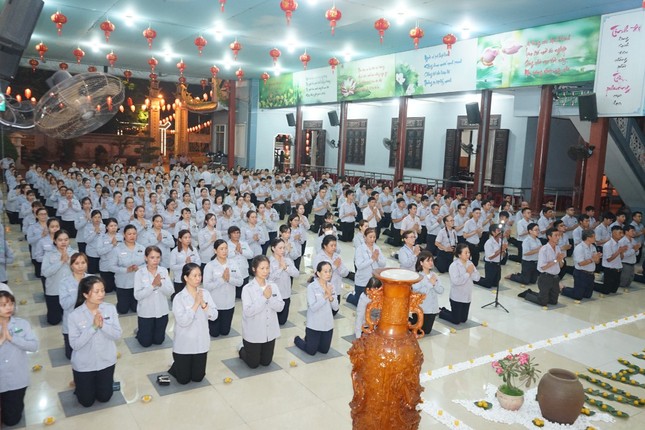 300 huynh trưởng tham dự khóa tu