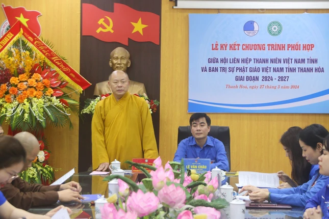 Thượng tọa Thích Tâm Định phát biểu