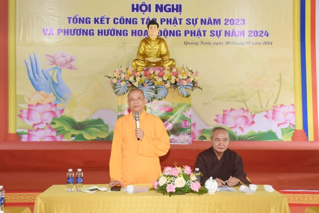 Hòa thượng Thích Phước Minh ban đạo từ