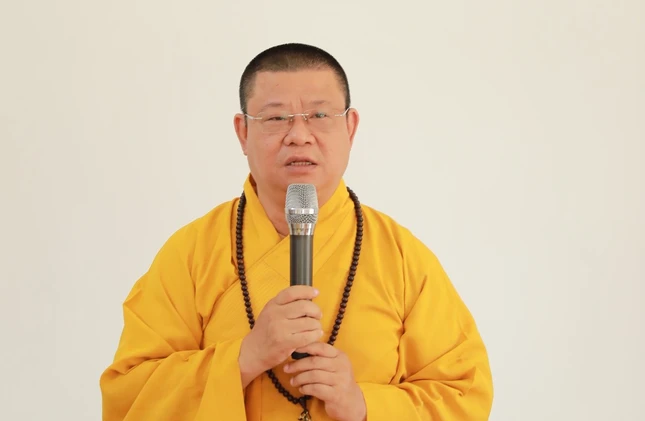 Thượng tọa Thích Minh Thanh ban đạo từ