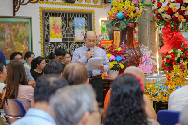 Ông Hồ Xuân Lâm, Phó Chủ tịch Liên hiệp các tổ chức hữu nghị TP.HCM phát biểu khai mạc