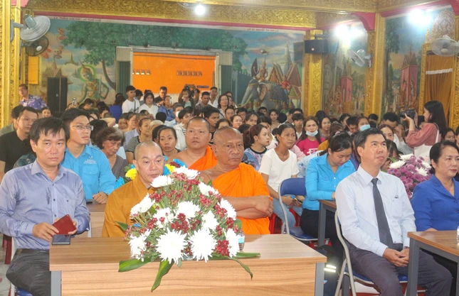 Quang cảnh buổi lễ