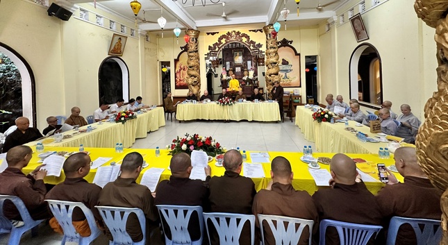 Quang cảnh phiên họp