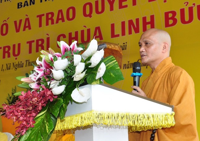 Đại đức Thích Nhuận Tiến phát biểu khai mạc Đại đức Thích Nhuận Tiến phát biểu khai mạc