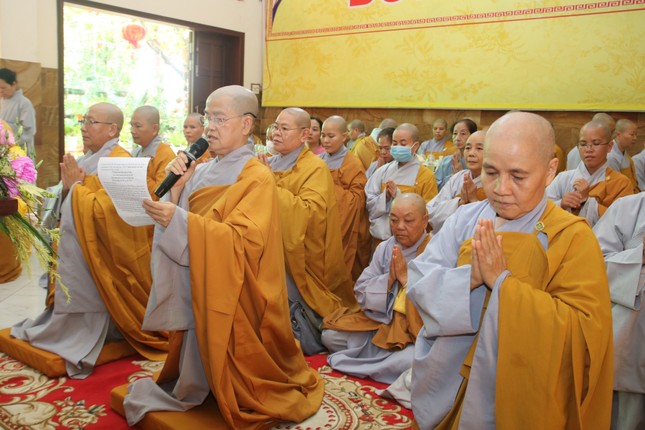 Ni sư Thích nữ Như Liễu dâng lời tưởng niệm tôn sư