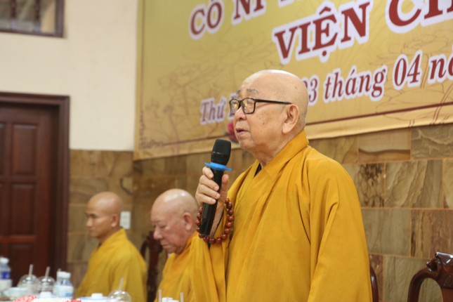 Trưởng lão Hòa thượng Thích Như Tín ban đạo từ