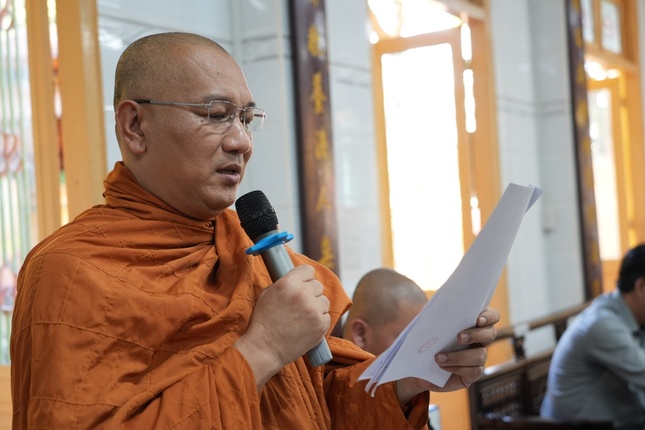 Đại đức Thích Minh Sĩ phổ biến kế hoạch tổ chức Tuần lễ Phật đản Phật lịch 2568