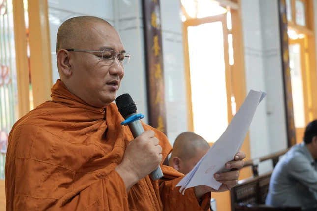 Đại đức Thích Minh Sĩ phổ biến kế hoạch tổ chức Tuần lễ Phật đản Phật lịch 2568