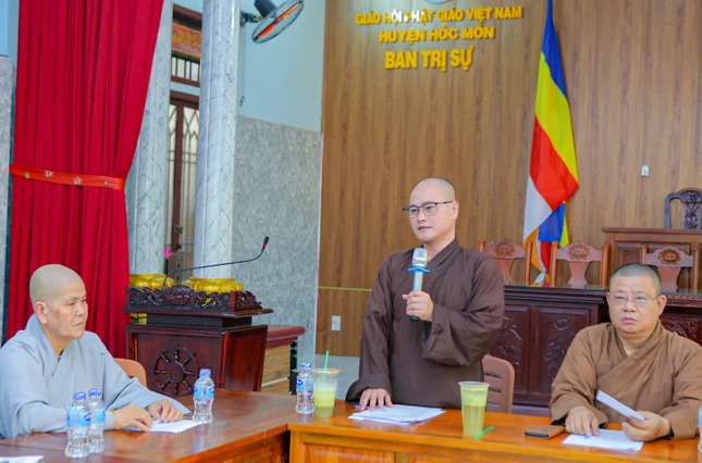 Đại đức Thích Huệ Thông trình kế hoạch tố chức Đại lễ Phật đản và khóa An cư kiết hạ