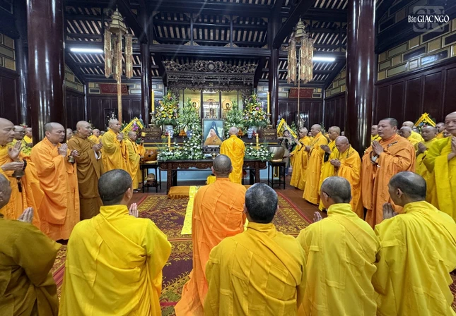 Quang cảnh buổi lễ cầu nguyện