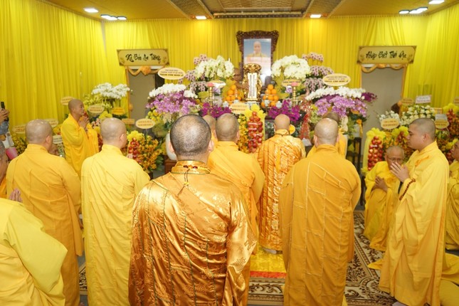 Quang cảnh buổi lễ Quang cảnh buổi lễ