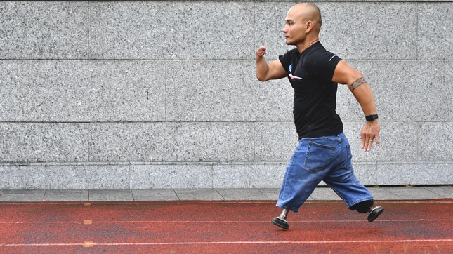 Góc ảnh thân thương của “kình ngư không chân” Nguyễn Hồng Lợi Góc ảnh thân thương của “kình ngư không chân” Nguyễn Hồng Lợi