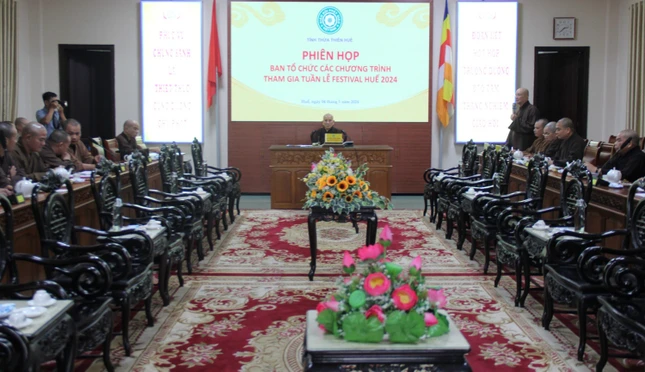 Quang cảnh phiên họp