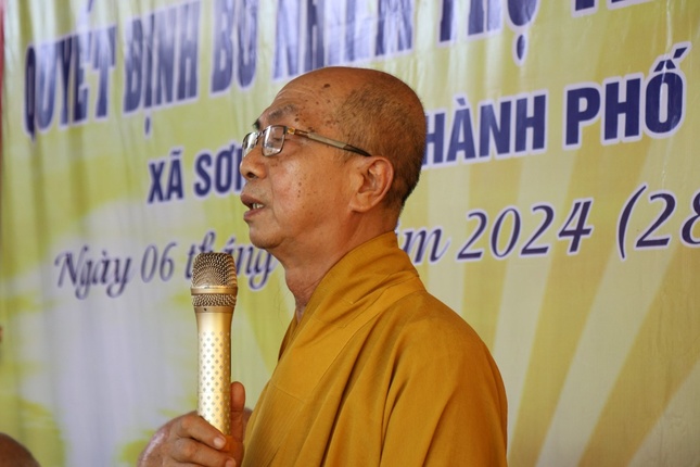 Hòa thượng Thích Nhựt Tấn ban đạo từ