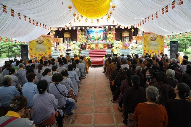 Quang cảnh buổi lễ