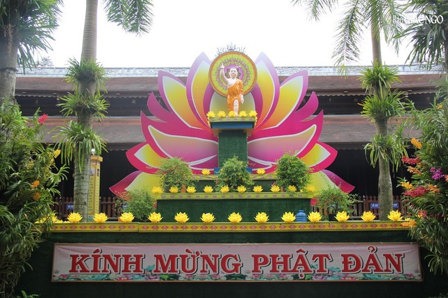 Lễ đài tại Quốc tự Diệu Đế