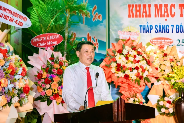 Ông Lê Thái Bình đọc thư chúc mừng Phật đản của Chủ tịch Ủy ban MTTQVN tỉnh Quảng Nam