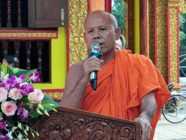 Hòa thượng Kim Ngọc Toàn ban đạo từ