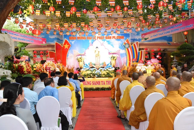 Quang cảnh buổi lễ