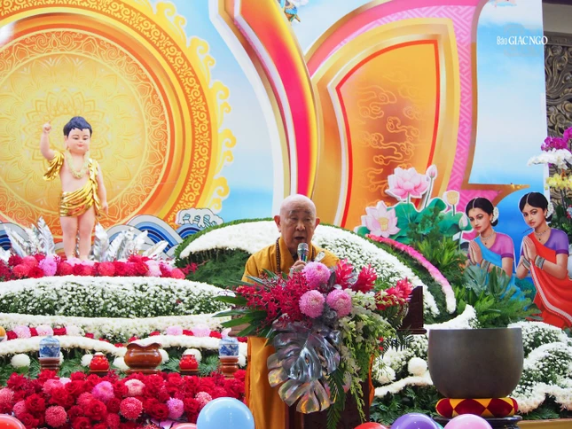 Trưởng lão Hòa thượng Thích Như Tín tuyên đọc Thông điệp Đại lễ Phật đản Phật lịch 2568