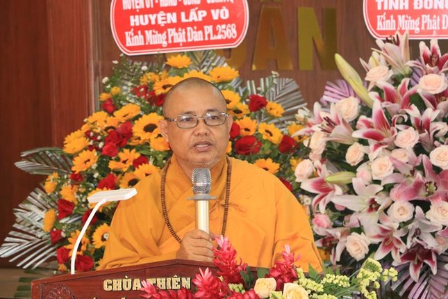 Thượng tọa Thích Lệ Nhật tuyên đọc Diễn văn Phật đản của Trưởng lão Hòa thượng Chủ tịch Hội đồng Trị sự