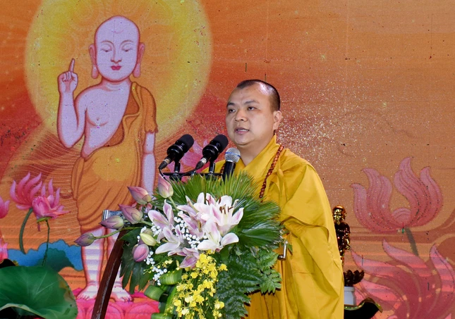 Đại đức Thích Minh Hải tuyên đọc Diễn văn Đại lễ Phật đản Phật lịch 2568